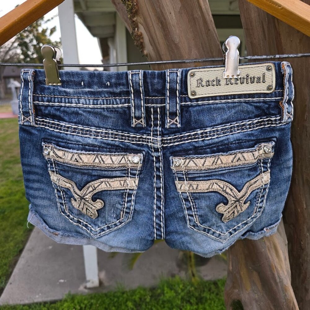 Rock Revival Nancy Denim Jean Shorts sz. 24 Excellent Condition Rhinestones